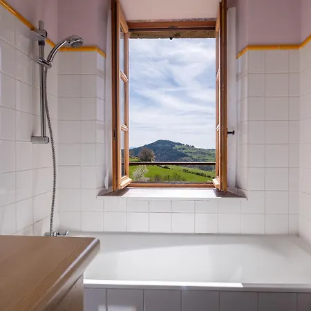 Tatil Evi De France A Tresbos Laval-Atger